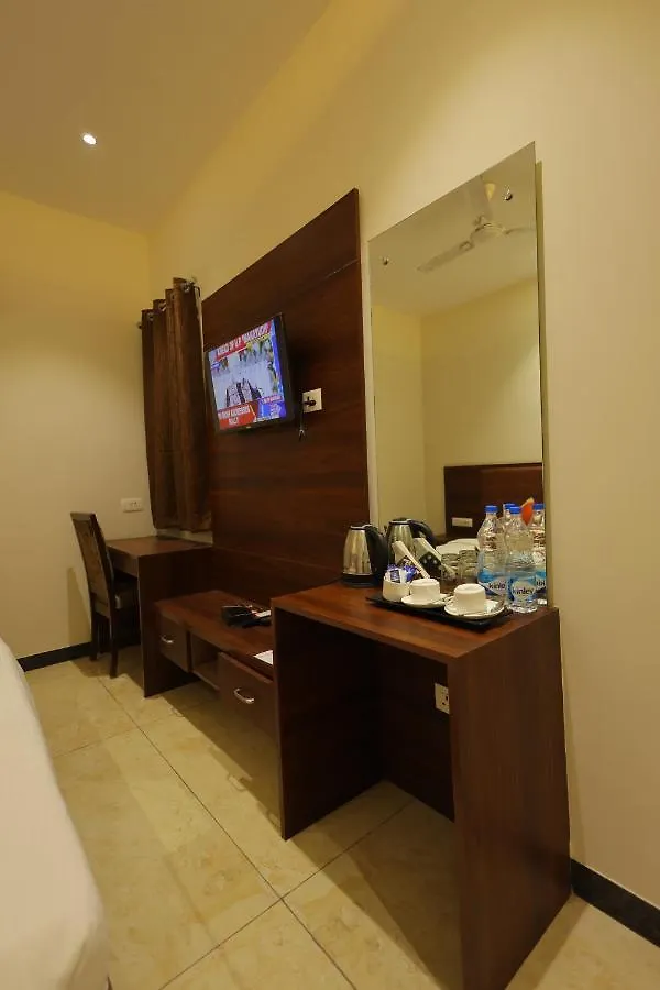 Hotel The Grand Tree Agra  Agra (Uttar Pradesh)