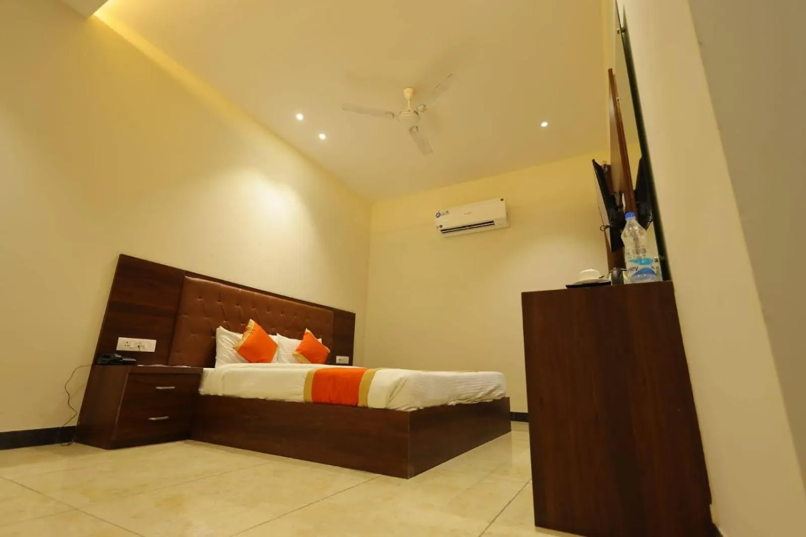 Hotel The Grand Tree Agra India